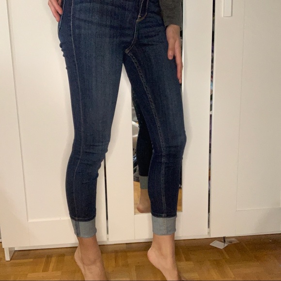 Hollister Dark Ultra High Rise Crop Jean Leggings - Picture 7 of 15